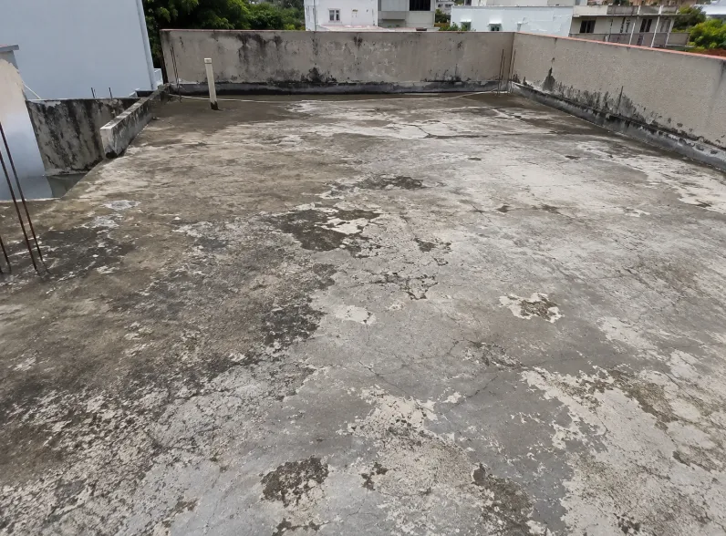 ¿Cómo saber si mi techo necesita impermeabilización urgente?
